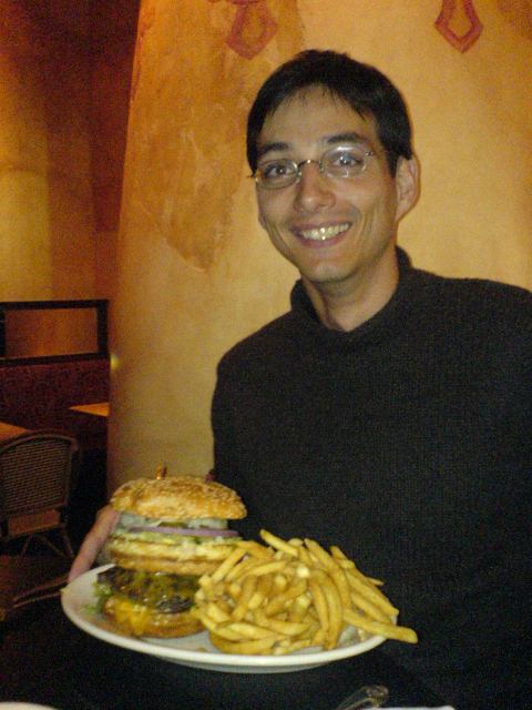 A big Philadelphia burger from the Cheese cake factory(© 2007 by Jolle)